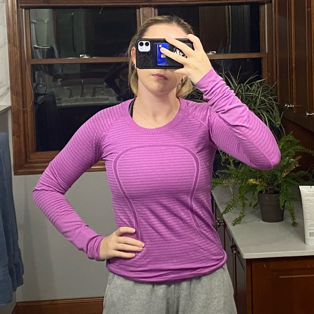 Lululemon perfect condition pink longsleeve